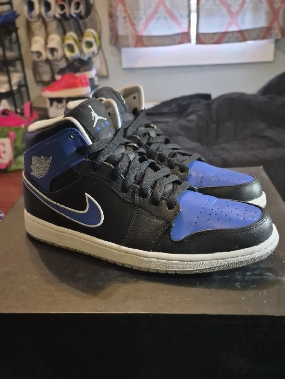 Air Jordan 1 Mid 